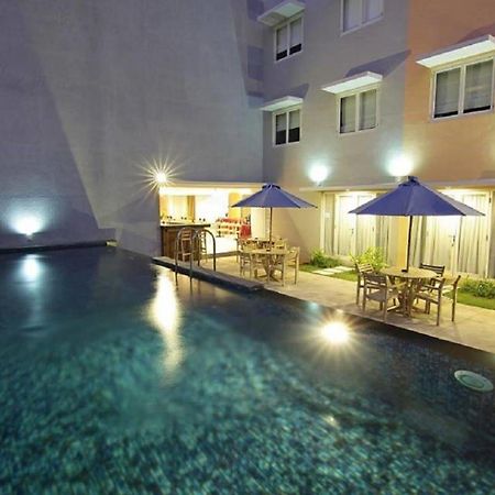 Santosa City Hotel Denpasar  Exterior photo