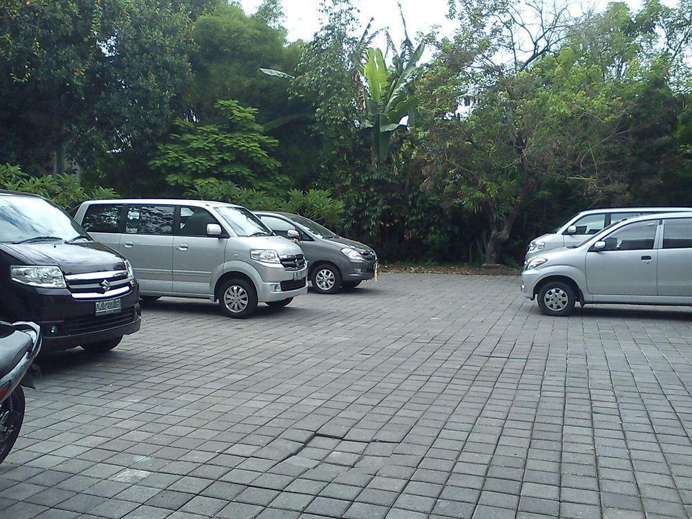 Santosa City Hotel Denpasar  Exterior photo