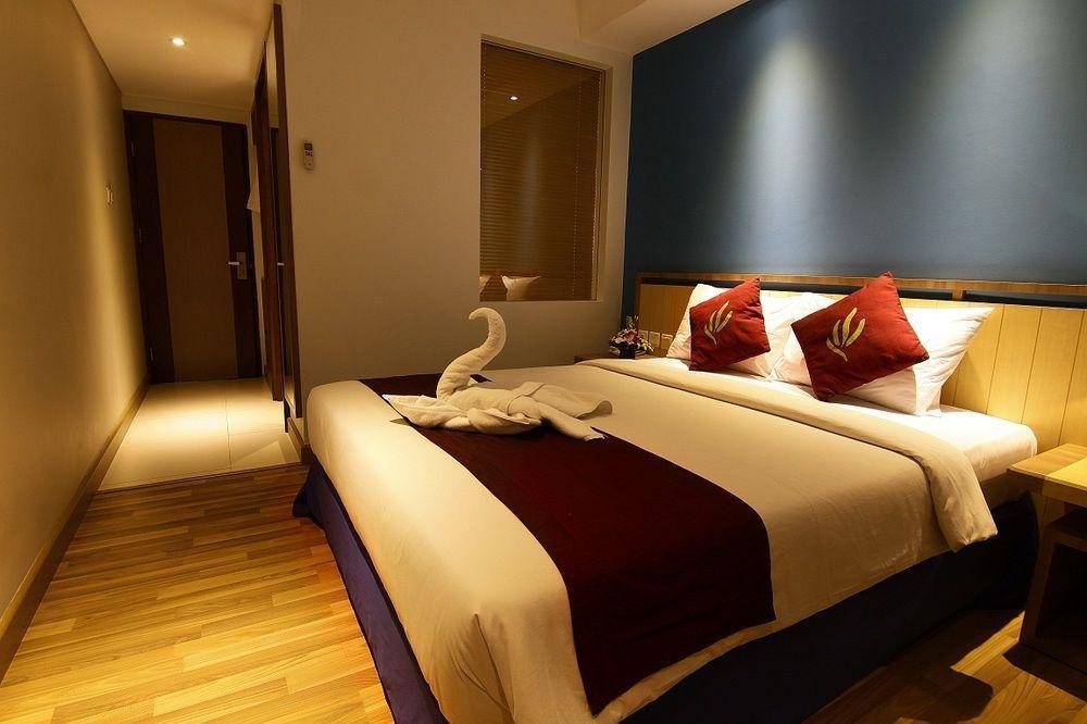 Santosa City Hotel Denpasar  Exterior photo