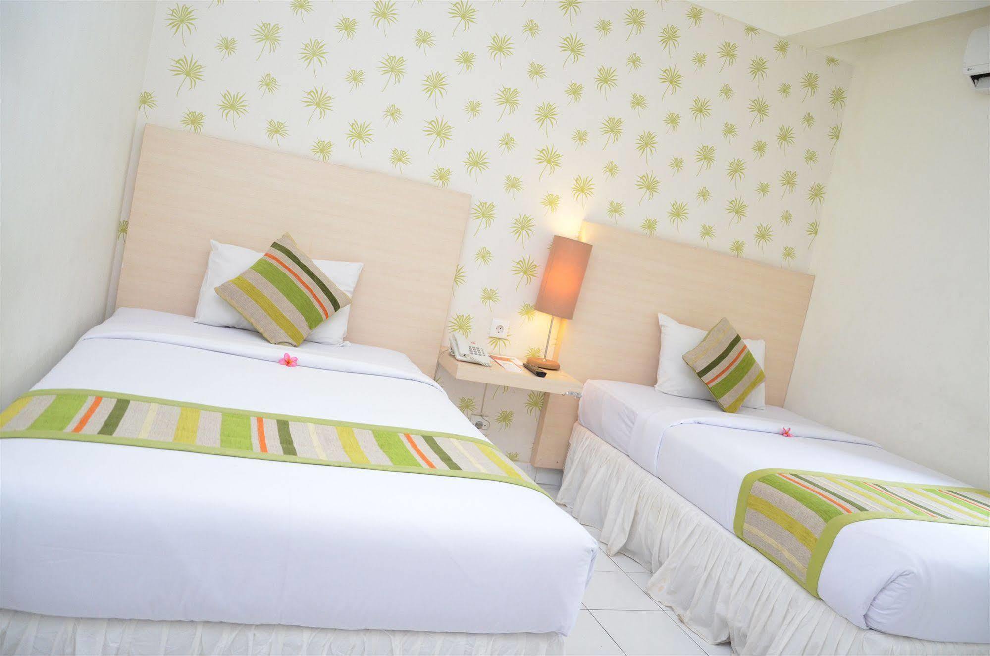 Santosa City Hotel Denpasar  Exterior photo